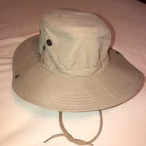 Floppy sun hat